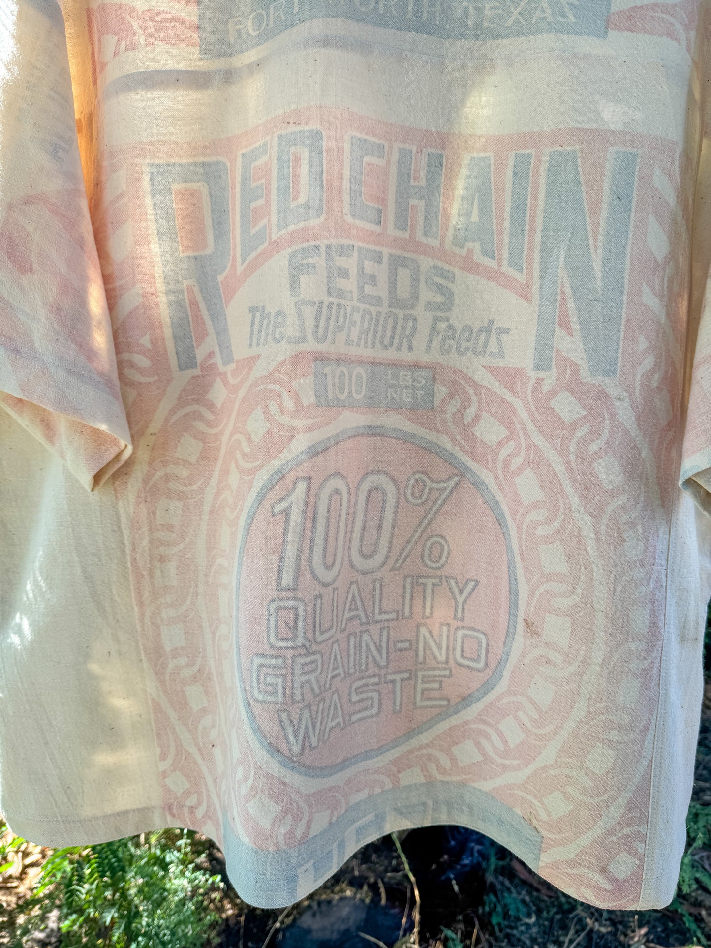 RED CHAIN FEED SACK BUTTON UP (X-LARGE)