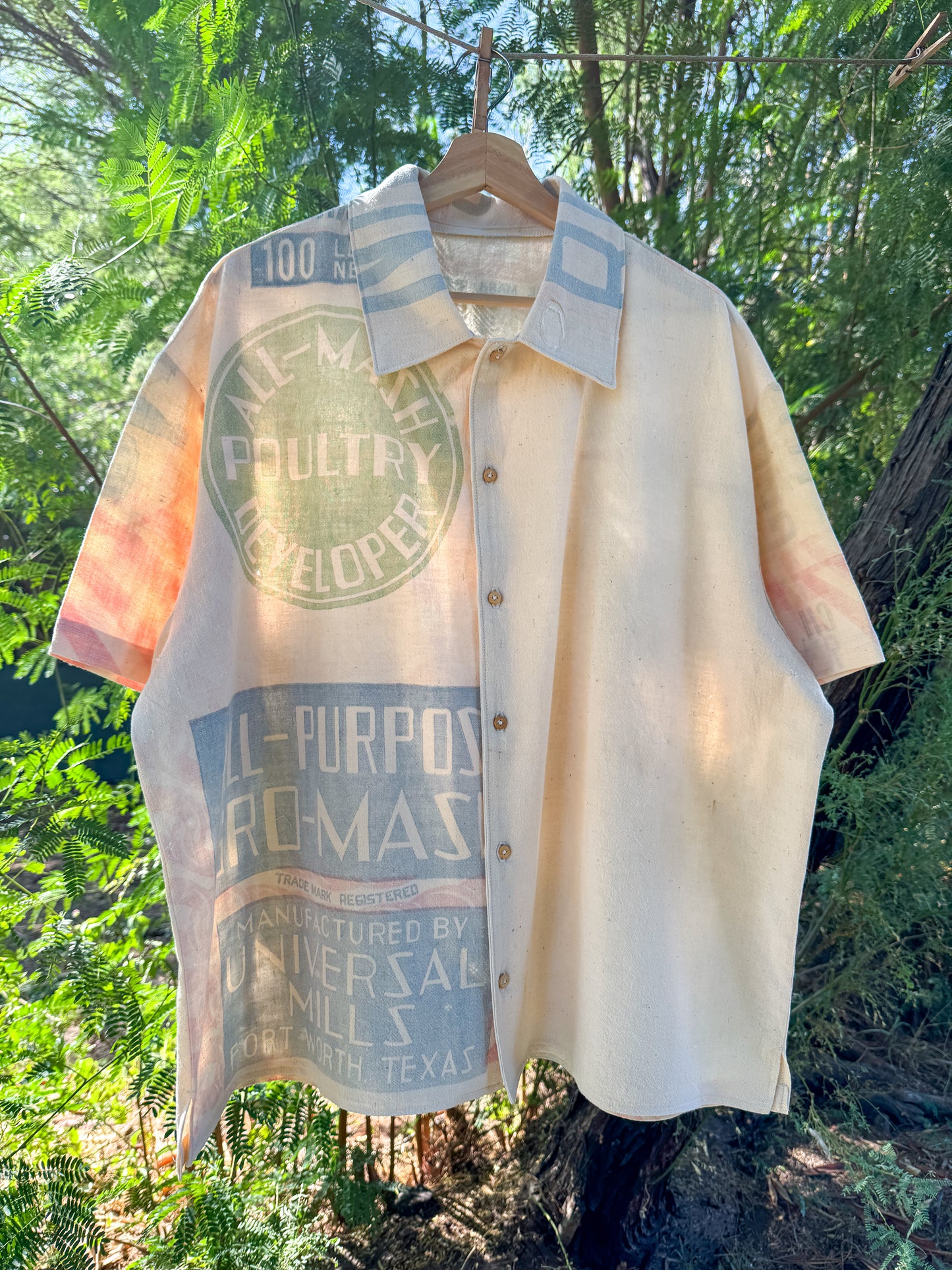 RED CHAIN FEED SACK BUTTON UP (X-LARGE)