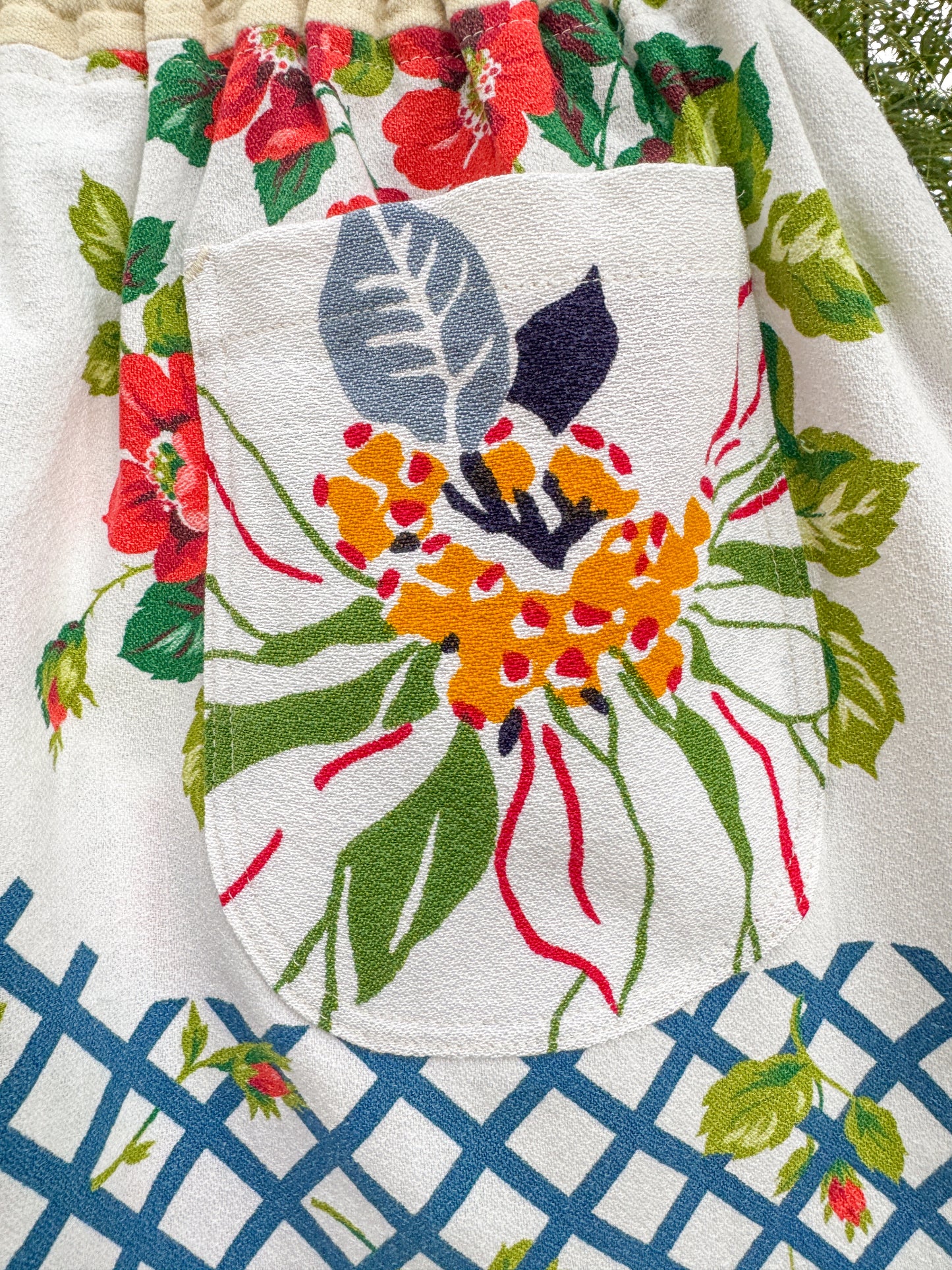 RED FLORAL TABLECLOTH SHORTS (MEDIUM/LARGE)