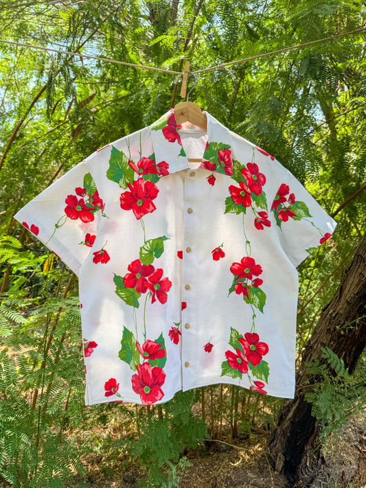 RED FLORAL TABLECLOTH BUTTON UP (SMALL)