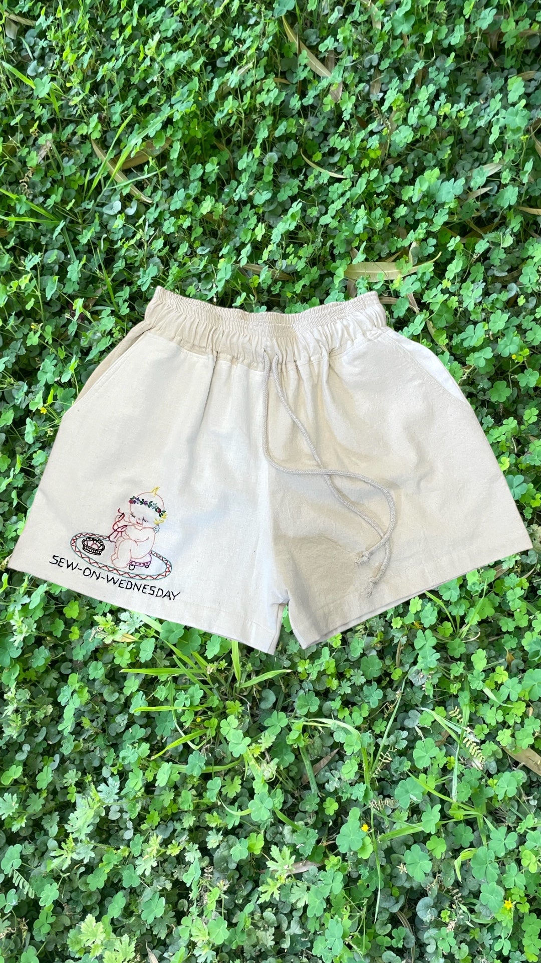 Kewpie shorts M/L