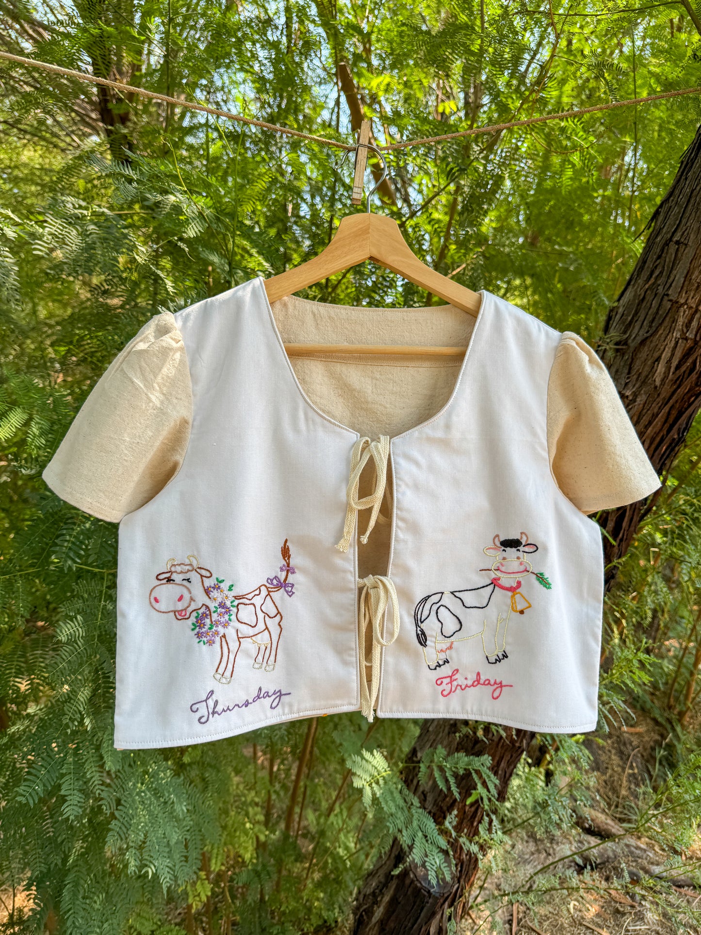 CUTE COWS TIE TOP (MEDIUM)