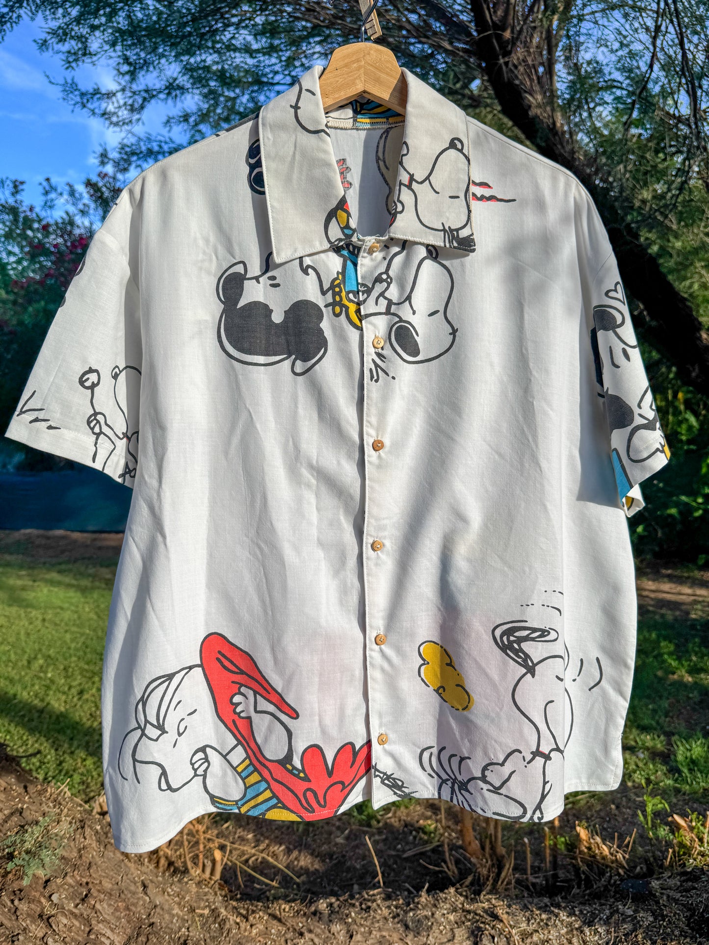 PEANUTS GANG BUTTON UP (MEDIUM)
