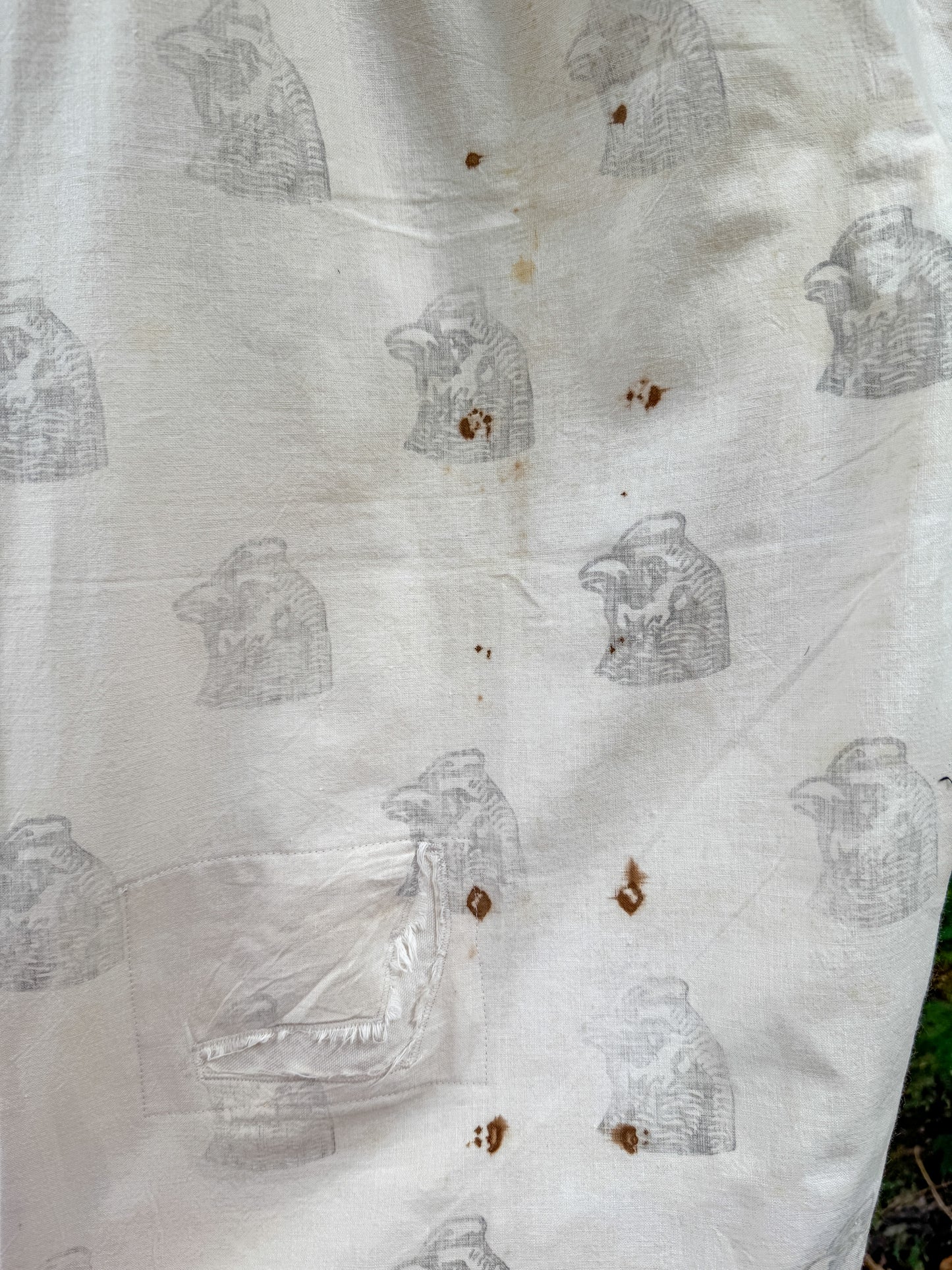 ALWAYS A HEAD CHICKEN FEED SACK PANTS (L/XL)