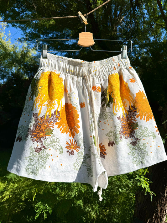 Chrysanthemum Shorts M/L